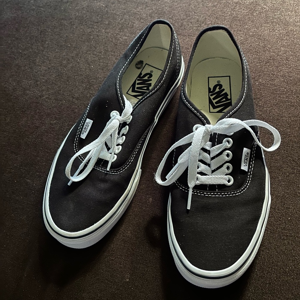 Women’s size 8 barely worn Vans
